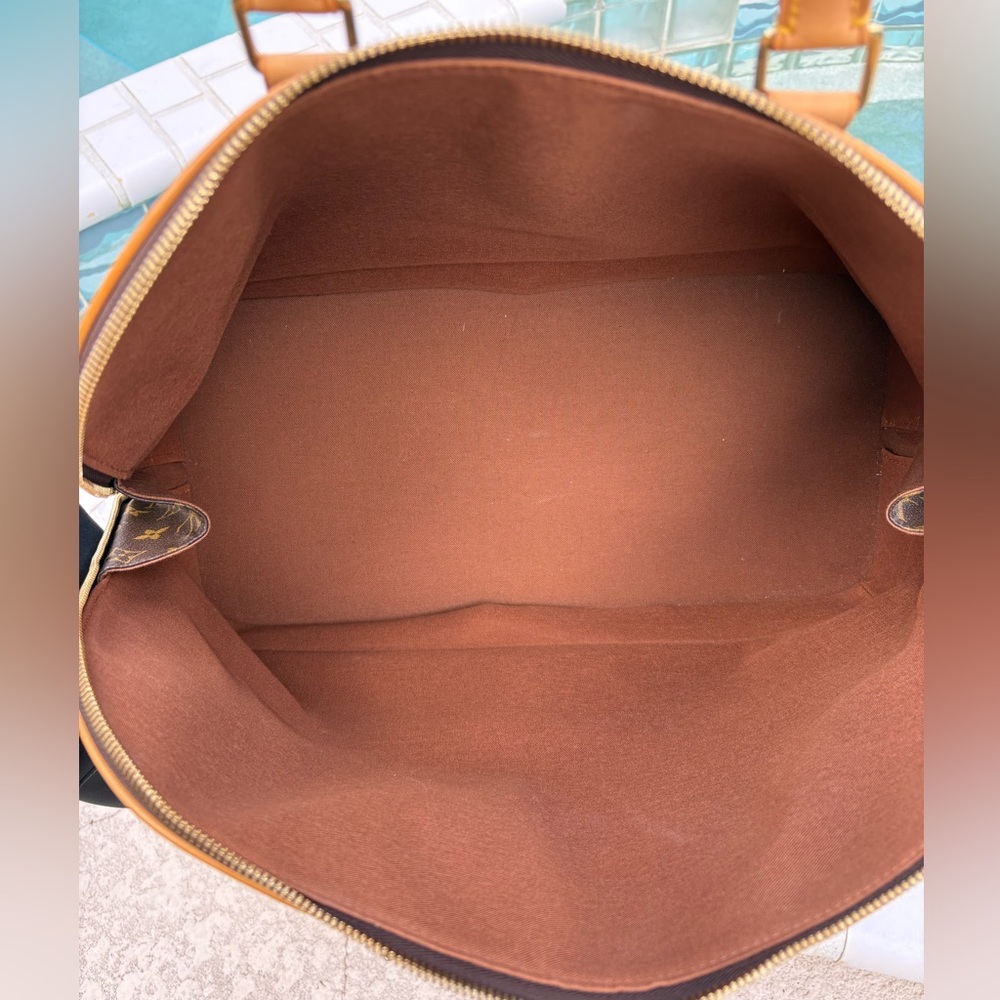 *VERY RARE* VINTAGE LOUIS VUITTON Monogram Alma Voyage MM Sachel - PRISTINE - Picture 10 of 15